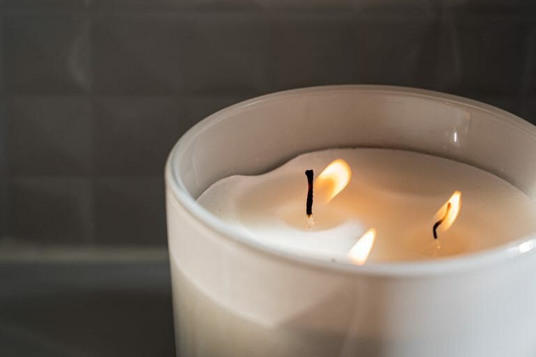 What Temperature does Candle Wax Melts? Wax Type and It’s Melting Point￼