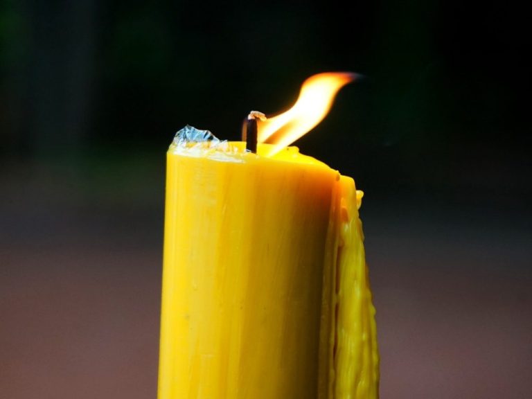 Does Candle Wax Evaporate: The Science Behind Candle Burning