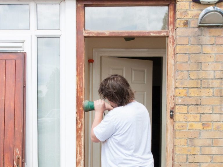 What Kind of Paint to Use for Exterior Metal Doors A Comprehensive